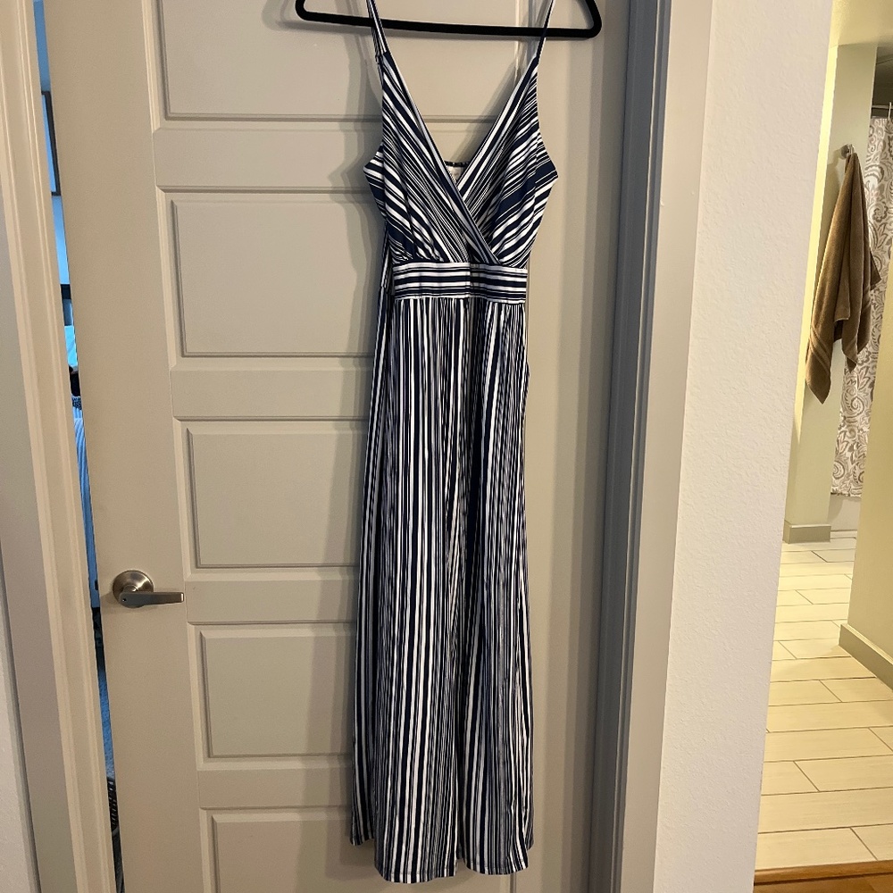 Striped jumpsuit with pockets